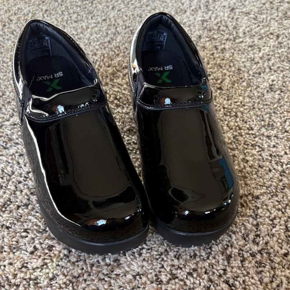 Women's Black Slip-On Nurse Shoes - Picture 6 of 7